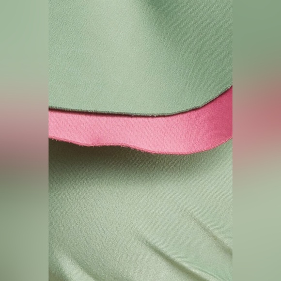 Farm Rio Ruffle Bikini Top, Size Large, $$115 - Picture 6 of 12